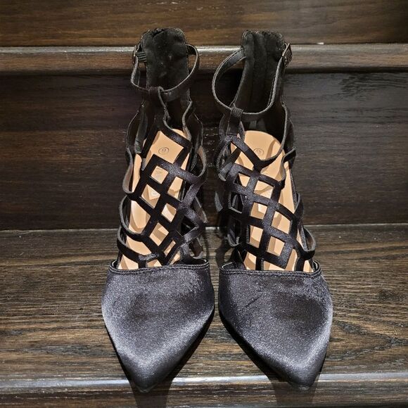 2/$20 Vintage Revamped black high heels shoes Size: 8 - Picture 2 of 4